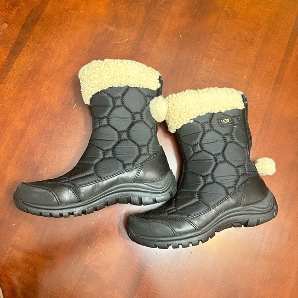 UGG down waterproof snow boots - Picture 8 of 12